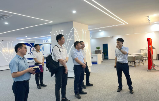 基地运营│汕尾市政数局、广东数联到惠州服务基地考察研讨(图1)